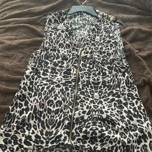 COPY - bundle Kardashian Kollection Zip up tank top size XL